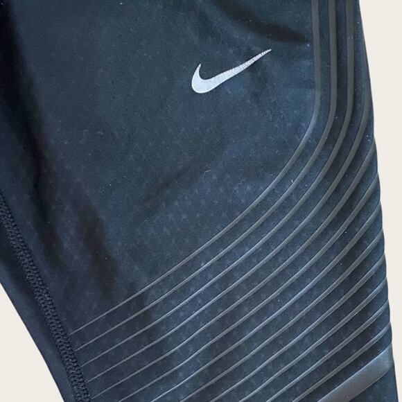 NWOT $115 Nike Power Speed Running Dry Fit Capri Size Medium - Picture 6 of 13